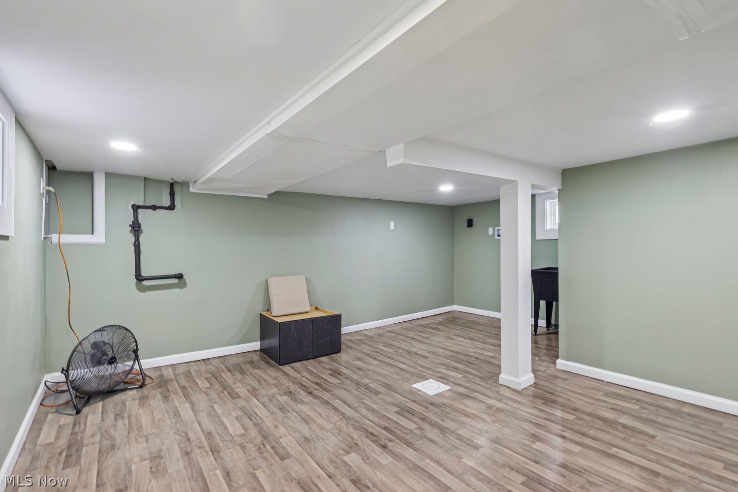 1057 Willard Avenue SE Warren OH 44484