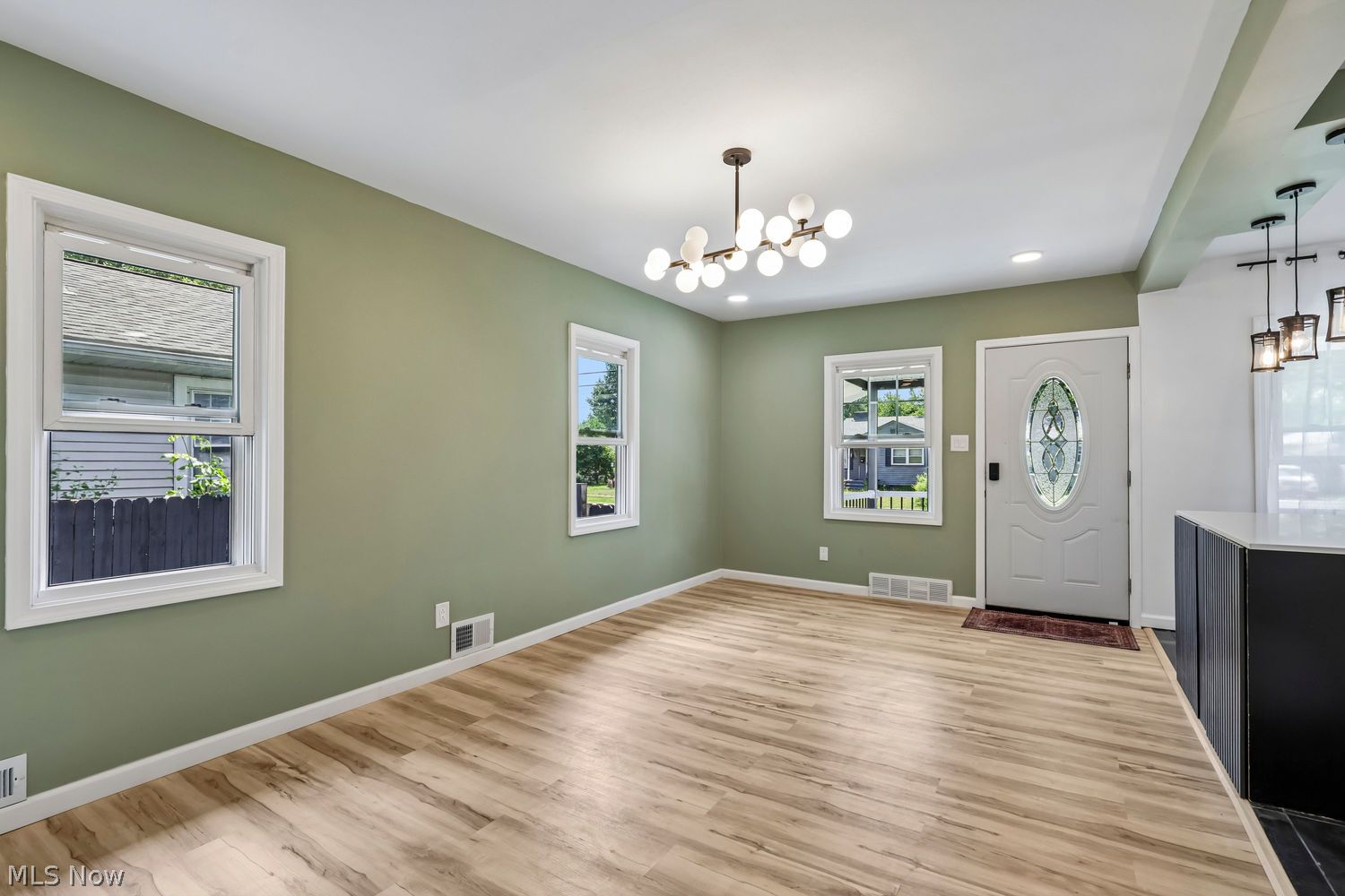 1057 Willard Avenue SE Warren OH 44484
