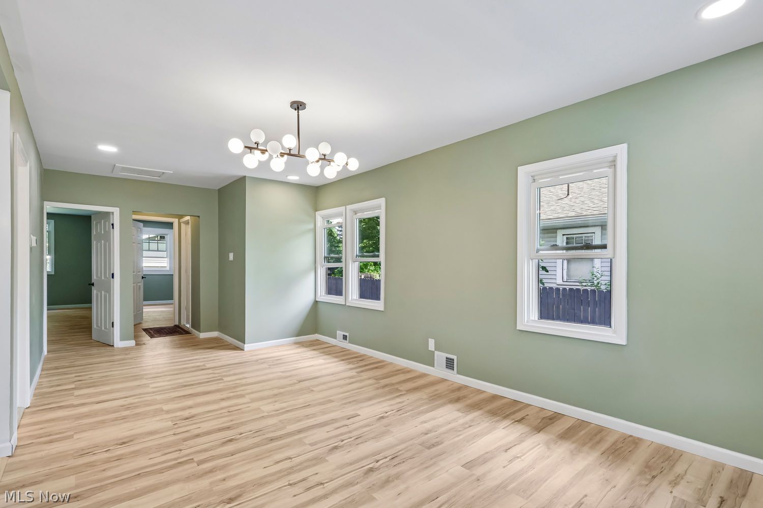 1057 Willard Avenue SE Warren OH 44484