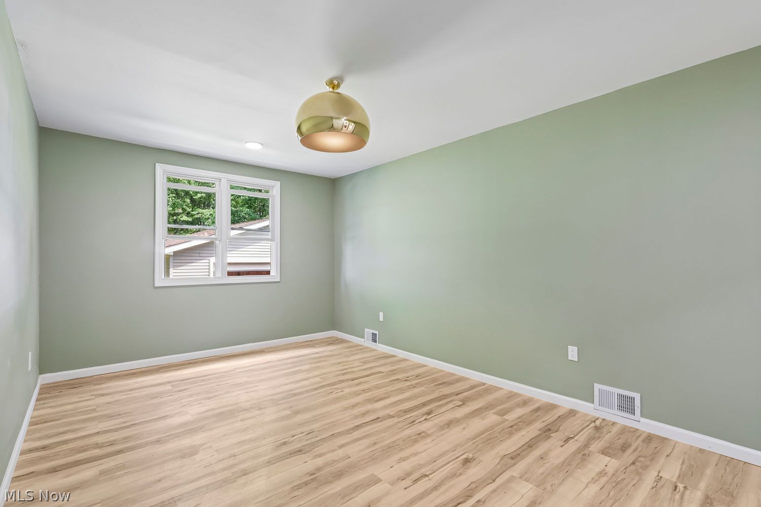 1057 Willard Avenue SE Warren OH 44484