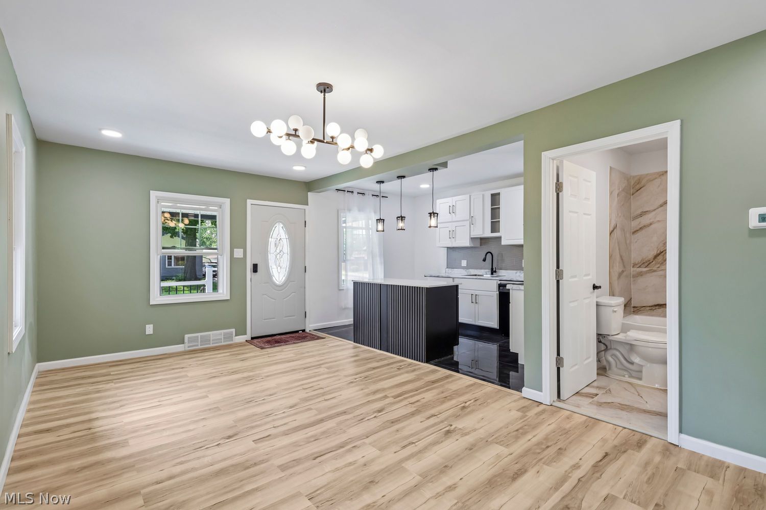 1057 Willard Avenue SE Warren OH 44484