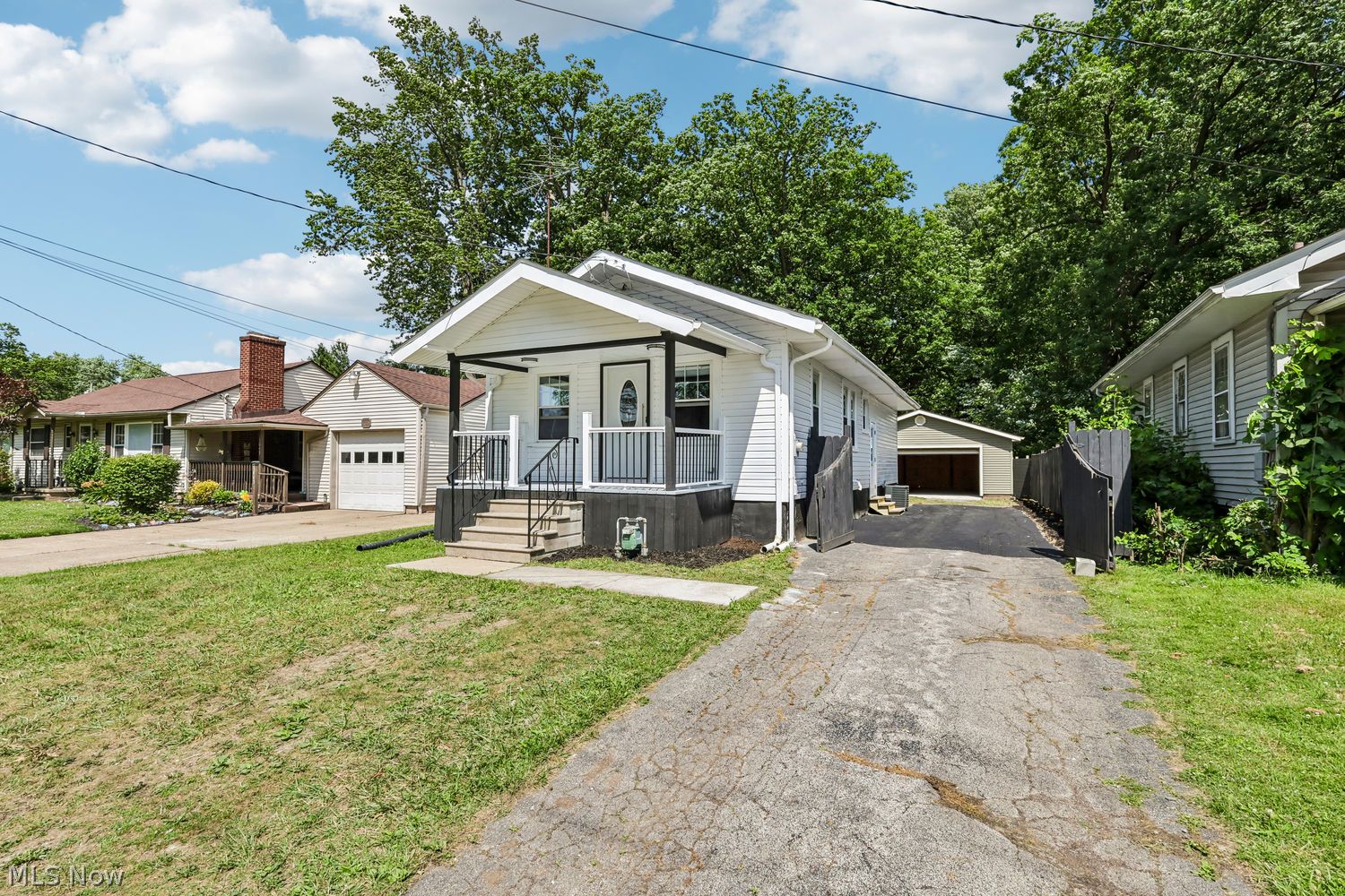 1057 Willard Avenue SE Warren OH 44484