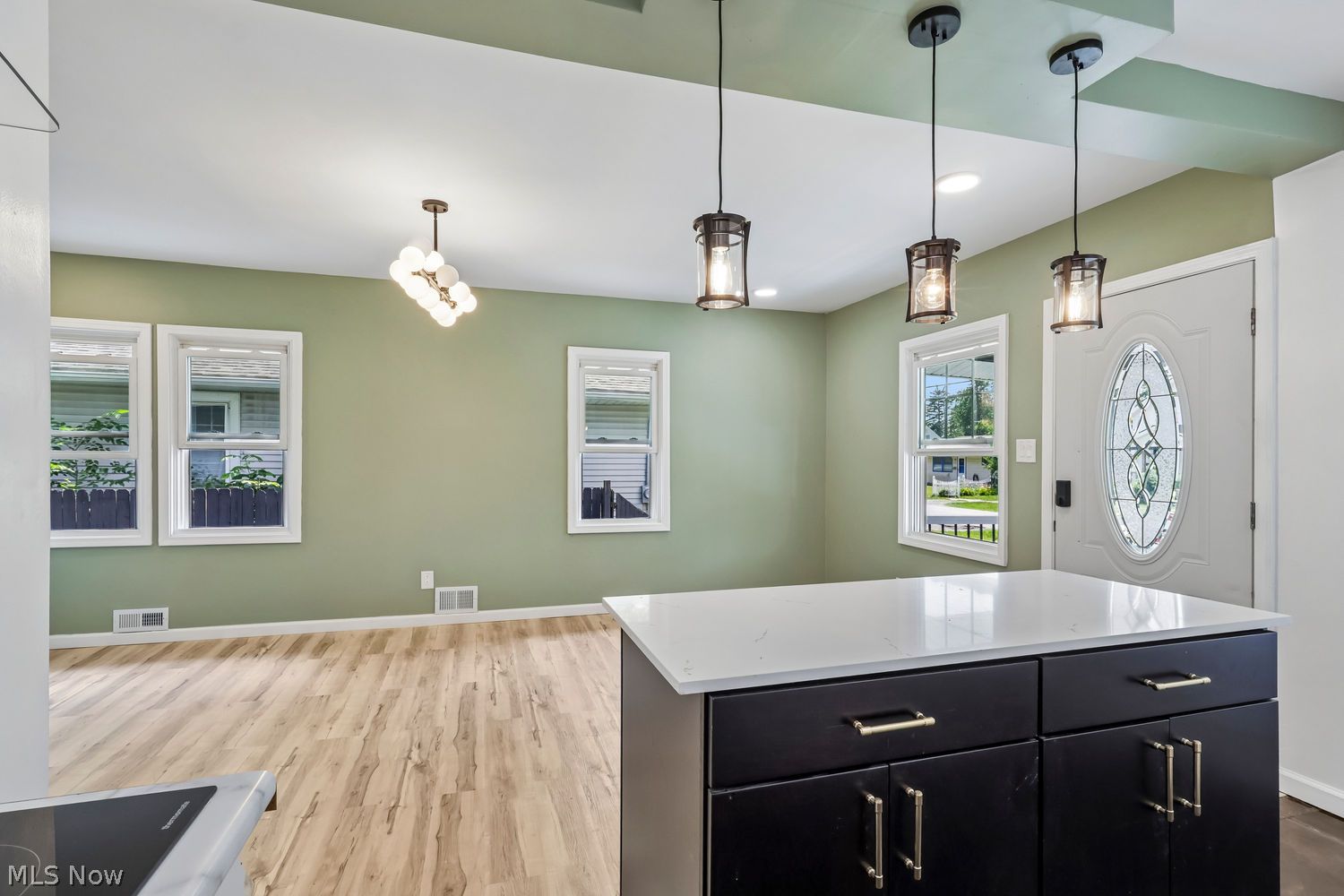1057 Willard Avenue SE Warren OH 44484