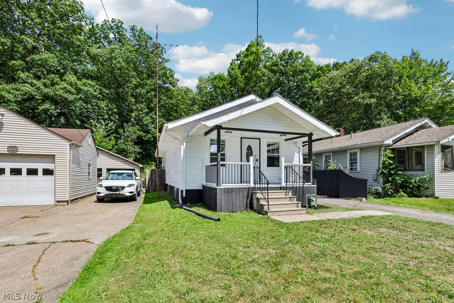 1057 Willard Avenue SE Warren OH 44484