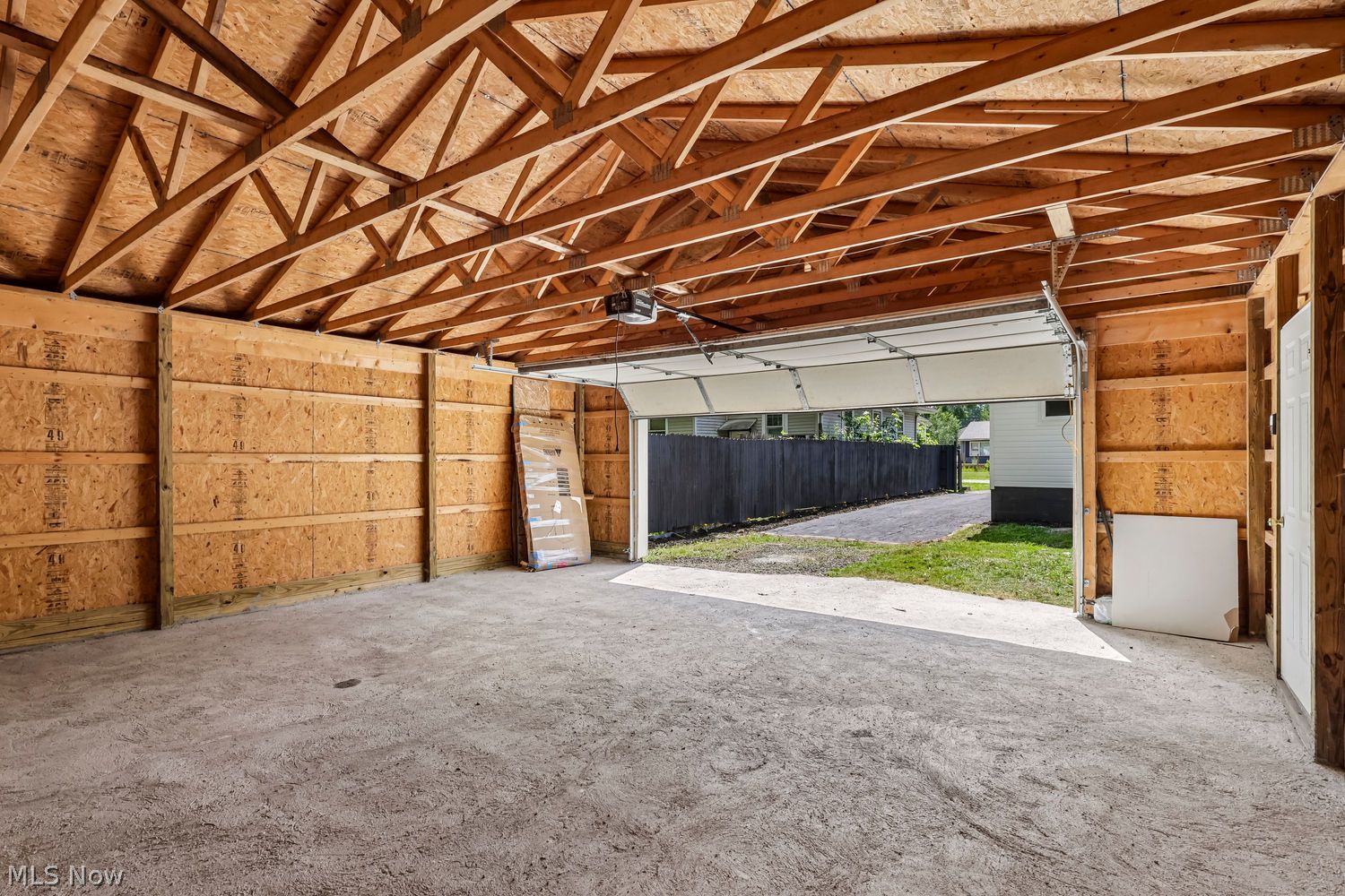 1057 Willard Avenue SE Warren OH 44484