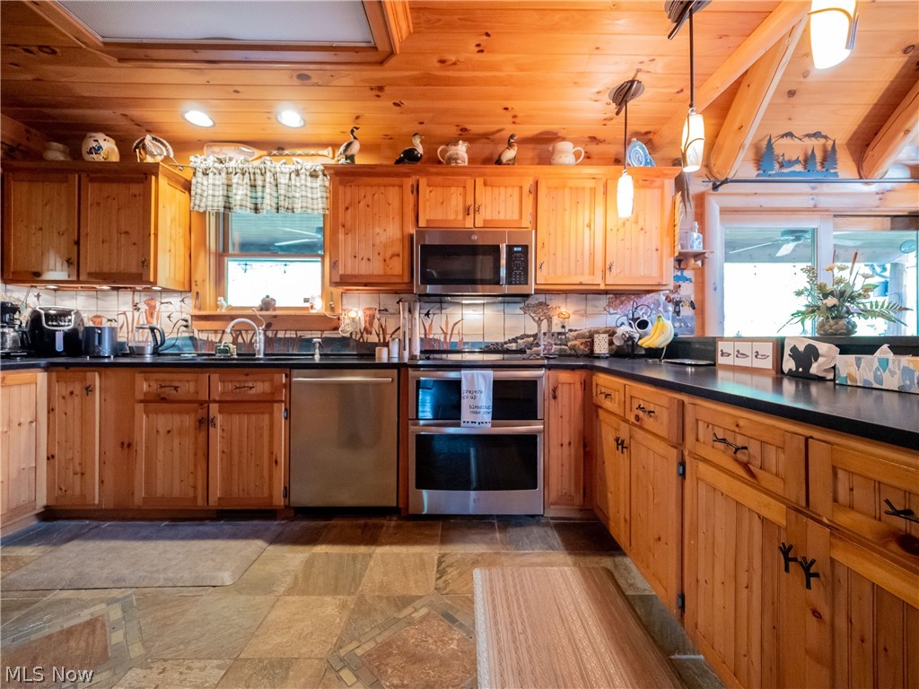 1491 Vesta Road Wakeman OH 44889