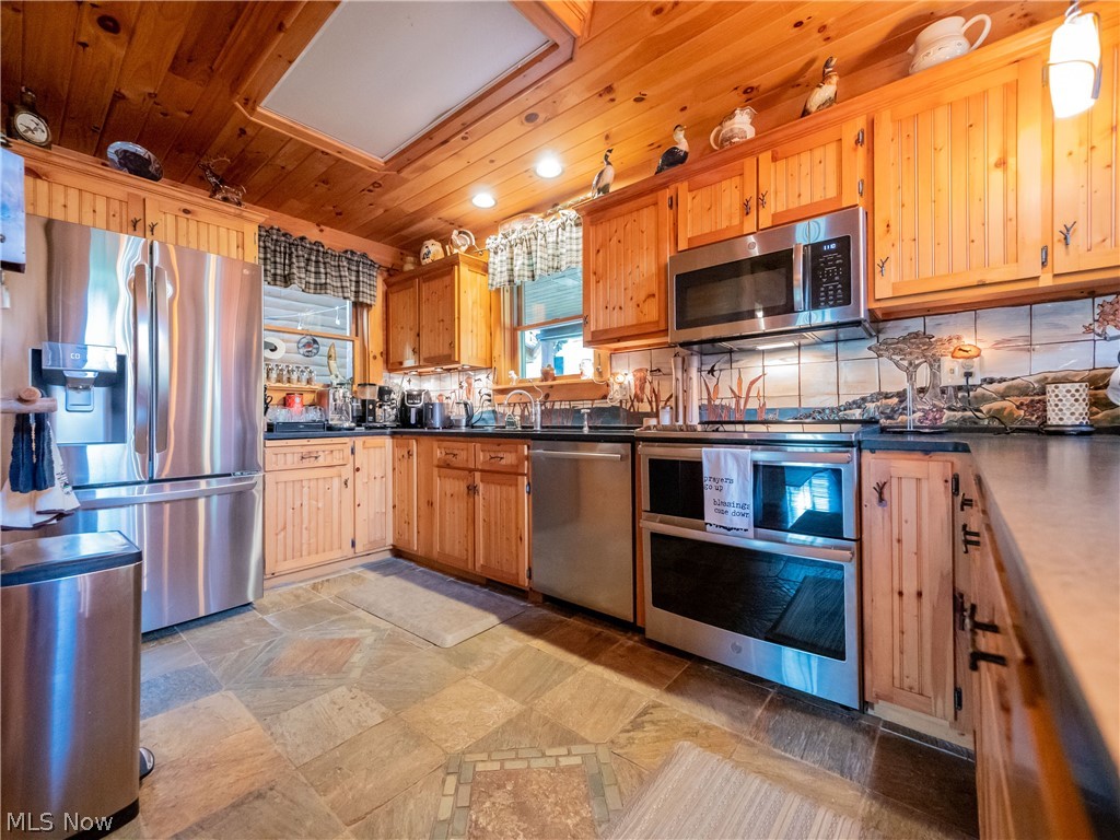 1491 Vesta Road Wakeman OH 44889