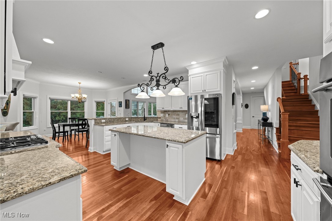 343 Glasgow Drive Highland Heights OH 44143
