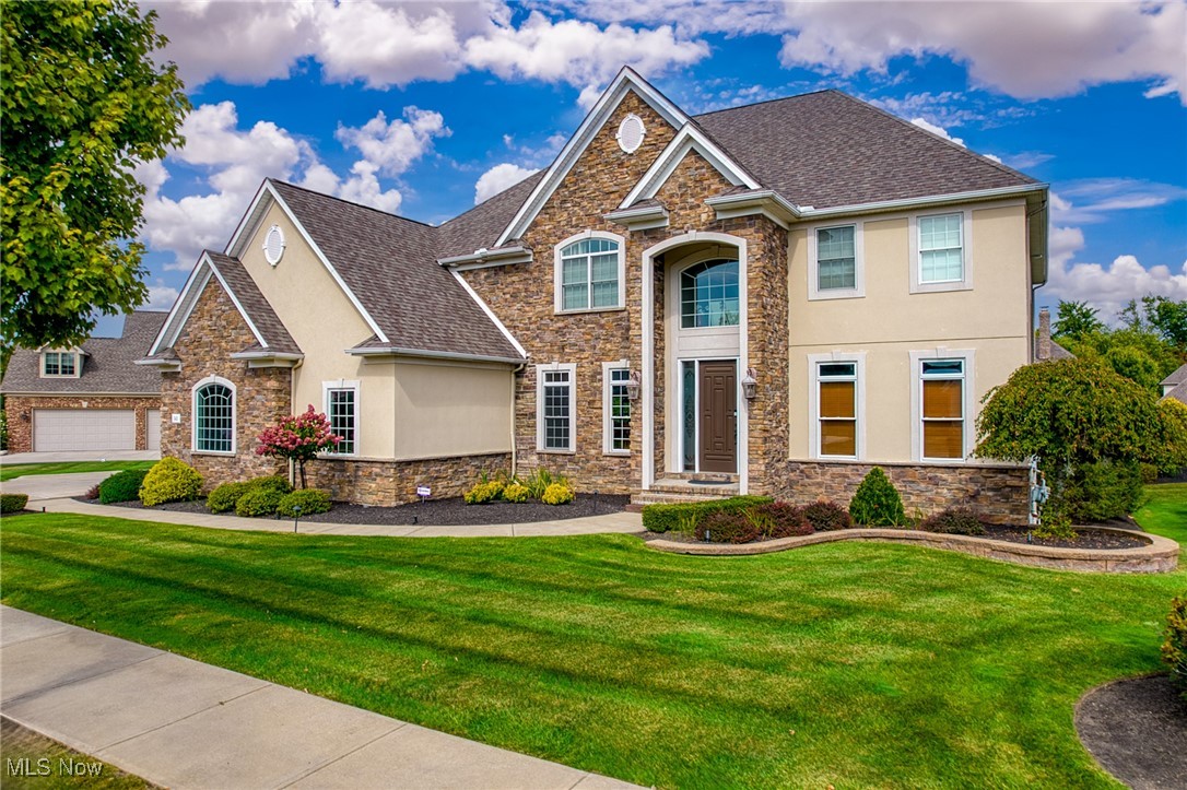 343 Glasgow Drive Highland Heights OH 44143