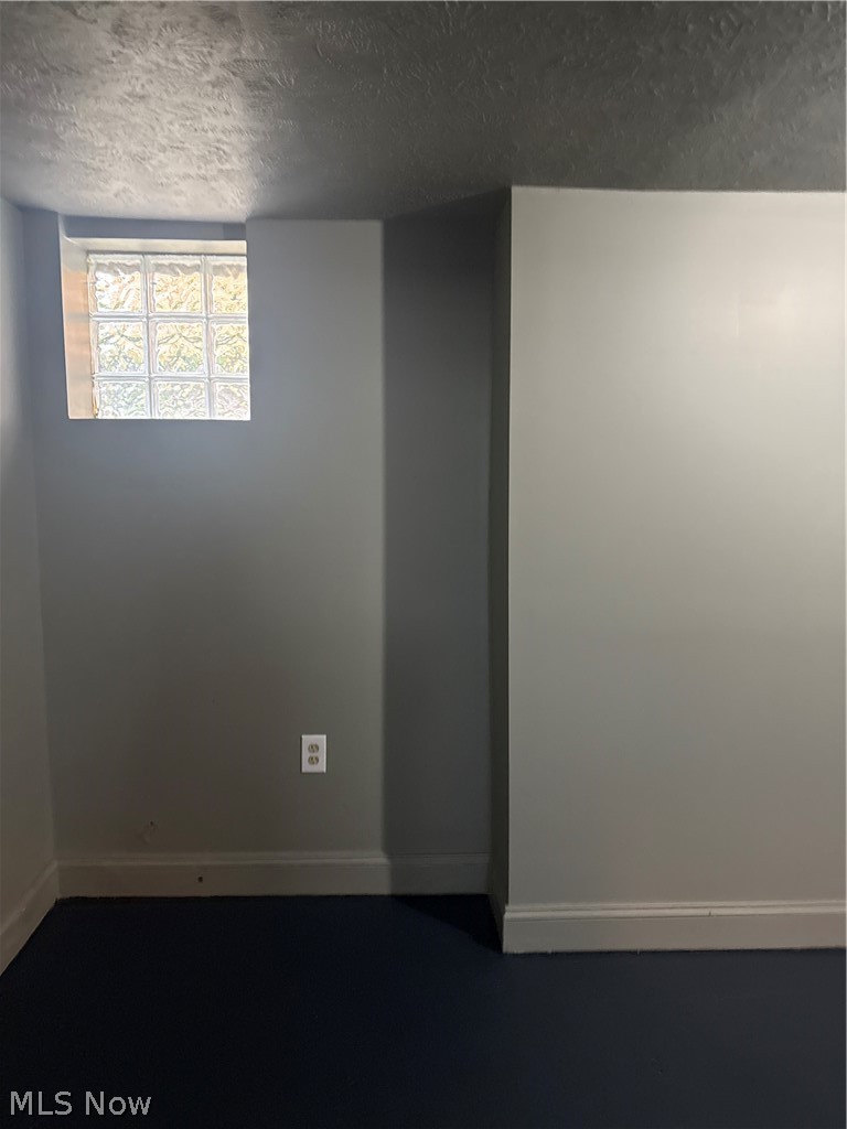 9123 Kempton Avenue Cleveland OH 44108