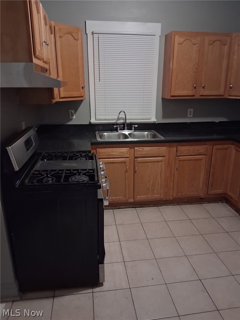 9123 Kempton Avenue Cleveland OH 44108