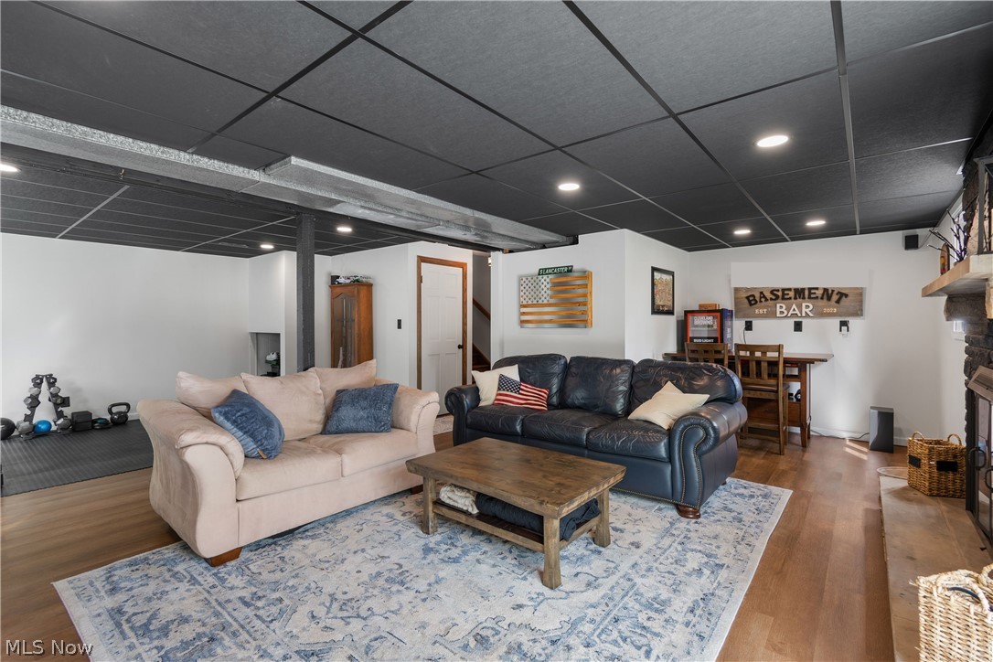 370 Applegrove Street NE North Canton OH 44720
