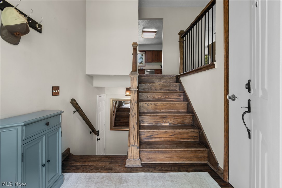 370 Applegrove Street NE North Canton OH 44720