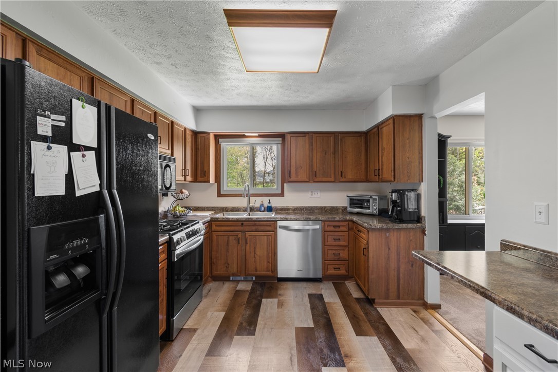 370 Applegrove Street NE North Canton OH 44720