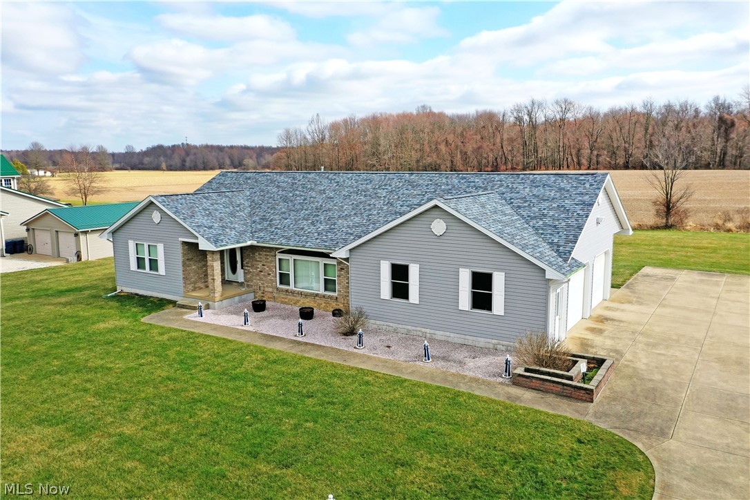 3391 Lyntz Townline Road SW Warren OH 44481