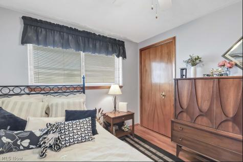 8702 Cambridge Drive Parma OH 44129