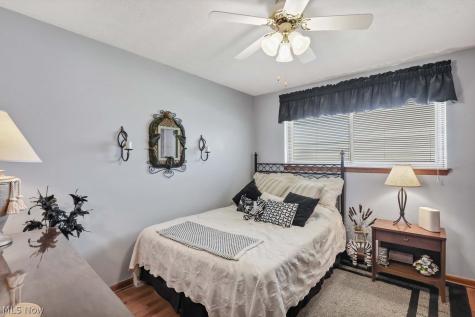 8702 Cambridge Drive Parma OH 44129