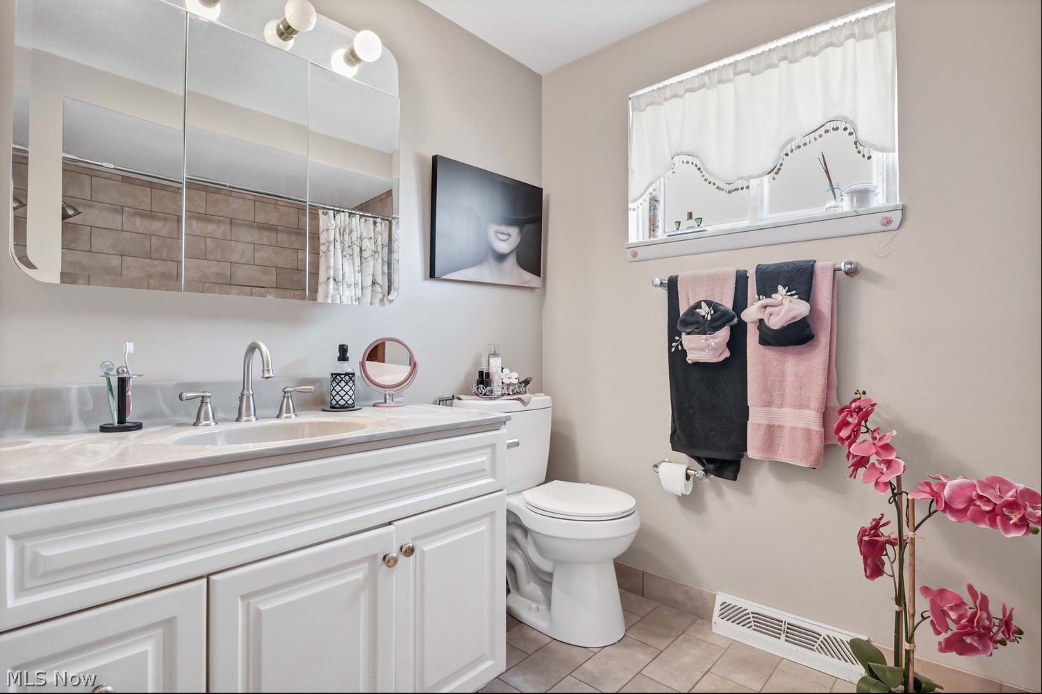 8702 Cambridge Drive Parma OH 44129