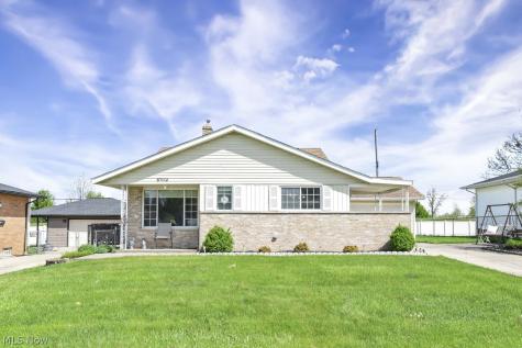 8702 Cambridge Drive Parma OH 44129