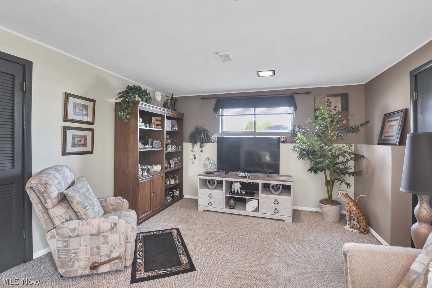 8702 Cambridge Drive Parma OH 44129