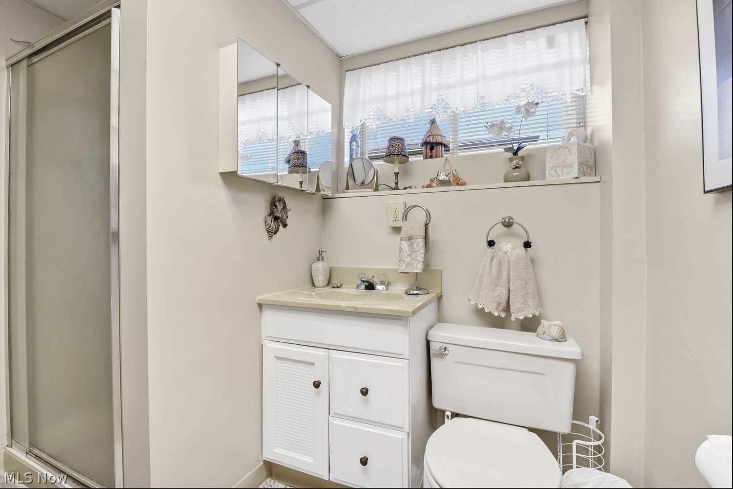 8702 Cambridge Drive Parma OH 44129