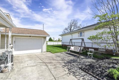 8702 Cambridge Drive Parma OH 44129