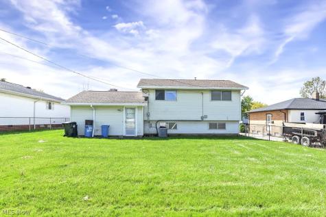 8702 Cambridge Drive Parma OH 44129