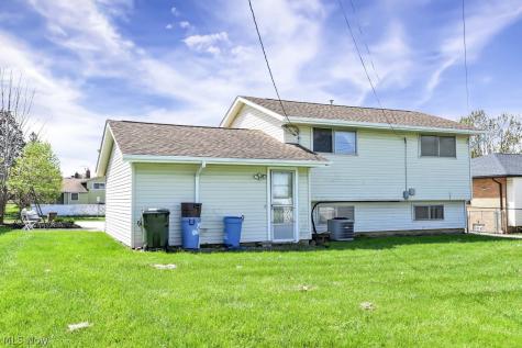 8702 Cambridge Drive Parma OH 44129