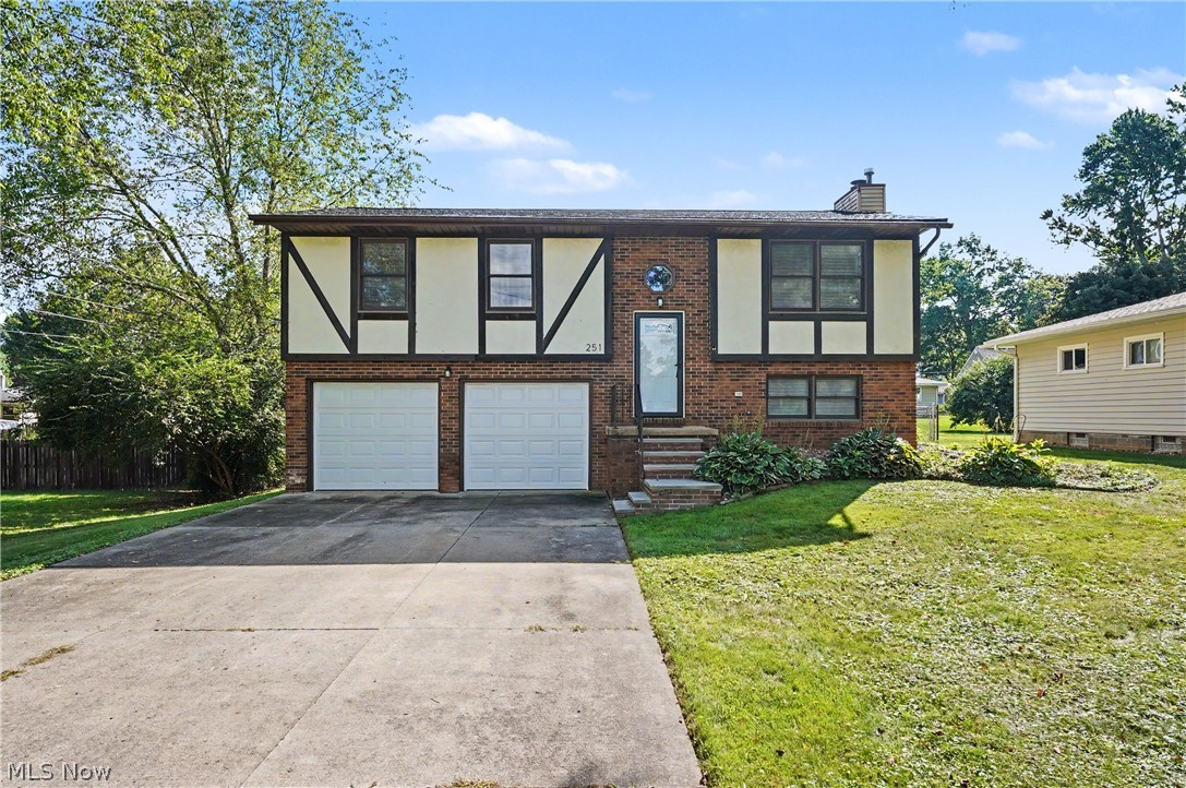 251 Caladonia Avenue Akron OH 44333