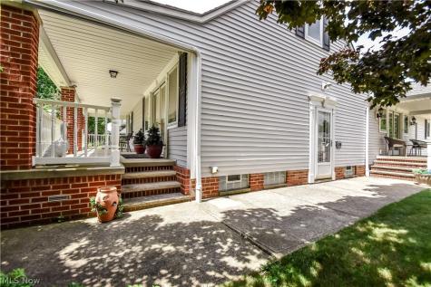 439 E 305th Street Willowick OH 44095