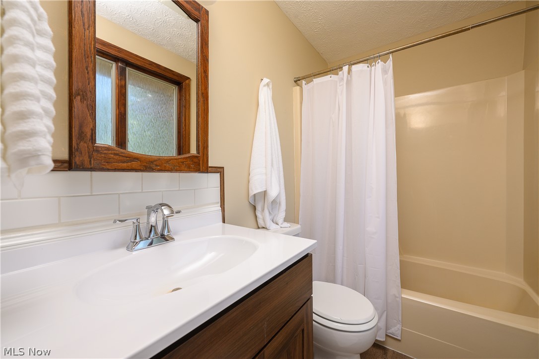 5326 Hillsboro Avenue SE Canton OH 44707
