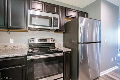 291 Karson Drive Akron OH 44312