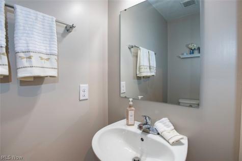 291 Karson Drive Akron OH 44312