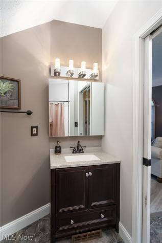 632 Bayberry Road Lorain OH 44053