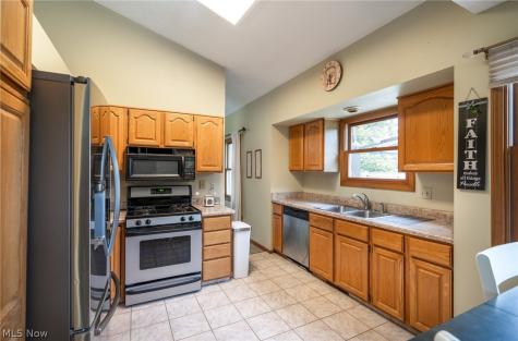 632 Bayberry Road Lorain OH 44053