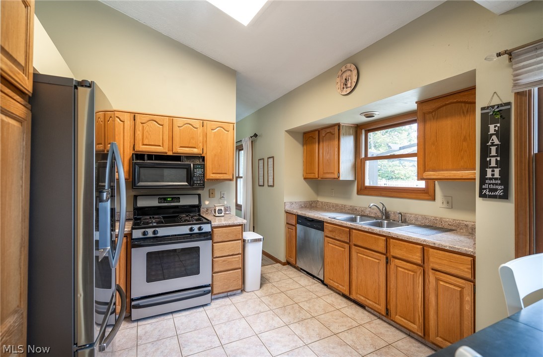 632 Bayberry Road Lorain OH 44053