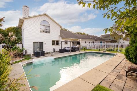 632 Bayberry Road Lorain OH 44053