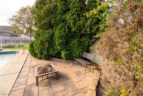 632 Bayberry Road Lorain OH 44053