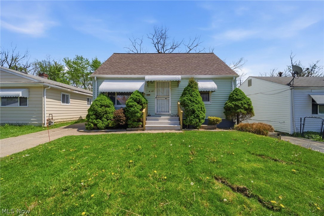 4437 E 158th Street Cleveland OH 44128