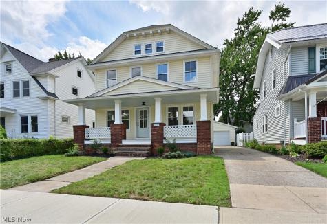 2096 Reveley Avenue Lakewood OH 44107