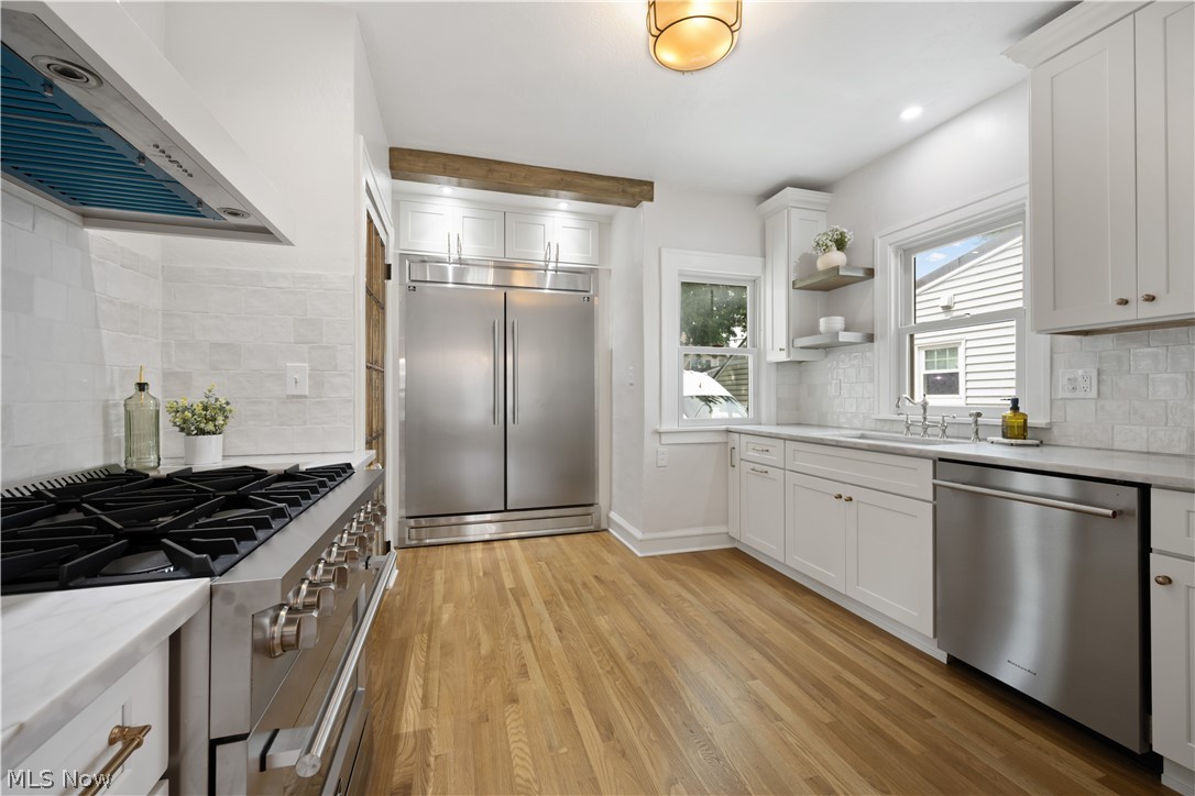 2096 Reveley Avenue Lakewood OH 44107