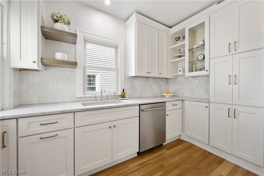 2096 Reveley Avenue Lakewood OH 44107