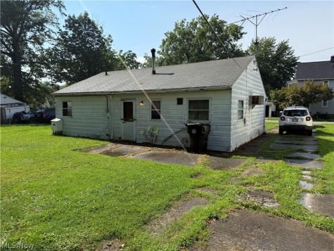 19006 Melville Road Cleveland OH 44110