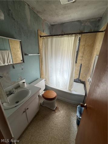19006 Melville Road Cleveland OH 44110