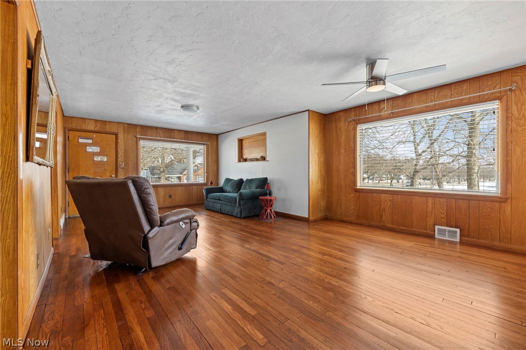 6312 E Pleasant Valley Road Independence OH 44131