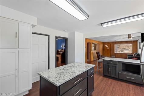 6312 E Pleasant Valley Road Independence OH 44131