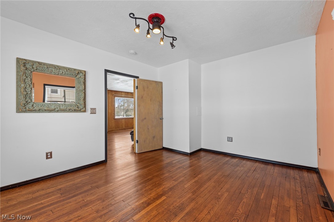 6312 E Pleasant Valley Road Independence OH 44131