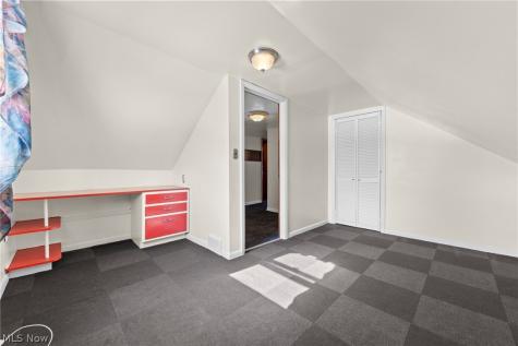 6312 E Pleasant Valley Road Independence OH 44131
