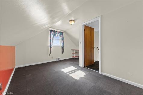 6312 E Pleasant Valley Road Independence OH 44131