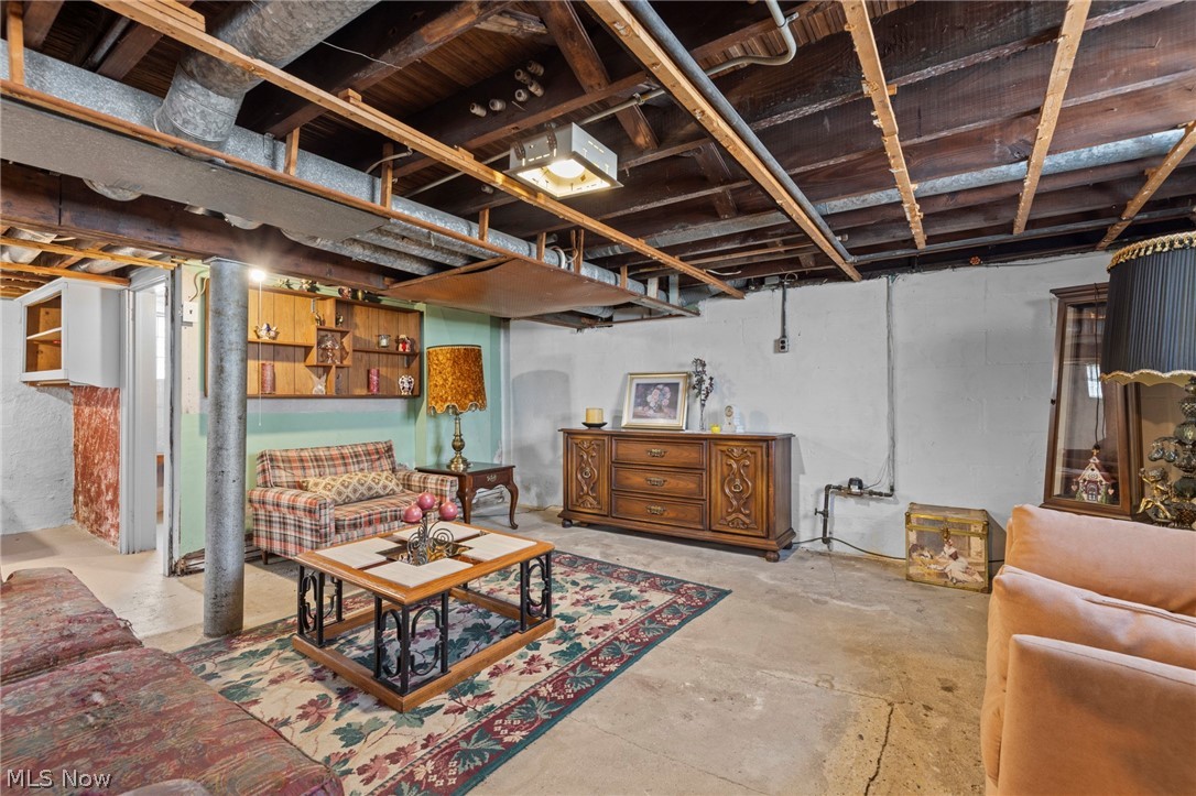 6312 E Pleasant Valley Road Independence OH 44131